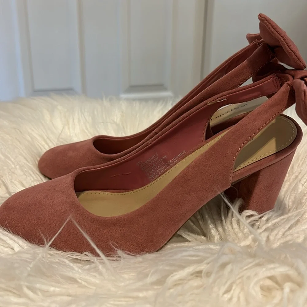 Justfab Pink Heel - Picture 2 of 7